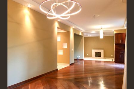 Apartamento à venda com 200m², 3 quartos e 3 vagas Apartamento à venda com 200m², 3 quartos e 3 vagasFoto 04