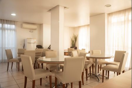 Apartamento à venda com 63m², 2 quartos e 2 vagasÁrea comum - Salão de festas