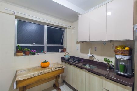Apartamento à venda com 72m², 2 quartos e 1 vaga Apartamento à venda com 72m², 2 quartos e 1 vagaCozinha e Área de Serviço