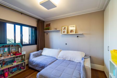 Apartamento à venda com 289m², 4 quartos e 4 vagas Apartamento à venda com 289m², 4 quartos e 4 vagasSuíte 3