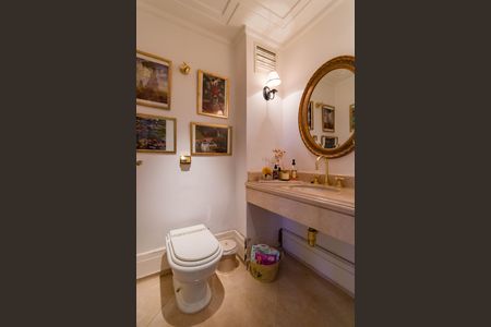 Apartamento à venda com 289m², 4 quartos e 4 vagas Apartamento à venda com 289m², 4 quartos e 4 vagasBanheiro Social