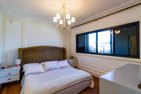 Apartamento à venda com 289m², 4 quartos e 4 vagas Apartamento à venda com 289m², 4 quartos e 4 vagasSuíte 4