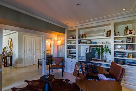 Apartamento à venda com 289m², 4 quartos e 4 vagas Apartamento à venda com 289m², 4 quartos e 4 vagasSala 2