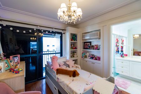 Apartamento à venda com 289m², 4 quartos e 4 vagas Apartamento à venda com 289m², 4 quartos e 4 vagasSuíte 2