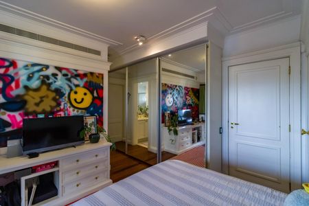 Apartamento à venda com 289m², 4 quartos e 4 vagas Apartamento à venda com 289m², 4 quartos e 4 vagasSuíte 1