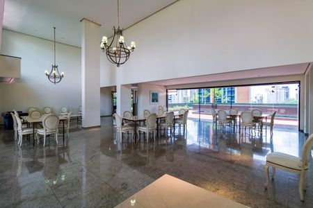 Apartamento à venda com 289m², 4 quartos e 4 vagas Apartamento à venda com 289m², 4 quartos e 4 vagasÁrea comum