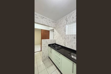 Casa à venda com 177m², 4 quartos e 2 vagas Casa à venda com 177m², 4 quartos e 2 vagasCozinha
