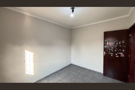 Casa à venda com 177m², 4 quartos e 2 vagas Casa à venda com 177m², 4 quartos e 2 vagasQuarto 2