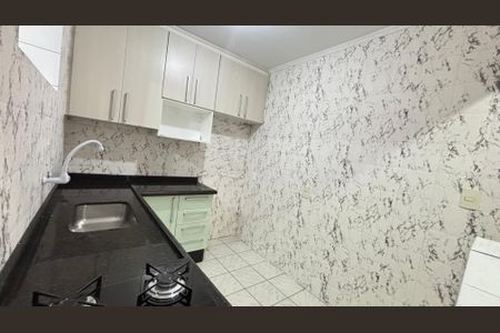 Casa à venda com 177m², 4 quartos e 2 vagas Casa à venda com 177m², 4 quartos e 2 vagasCozinha