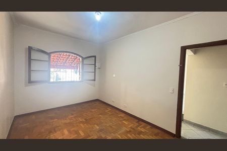 Casa à venda com 177m², 4 quartos e 2 vagas Casa à venda com 177m², 4 quartos e 2 vagasQuarto 1