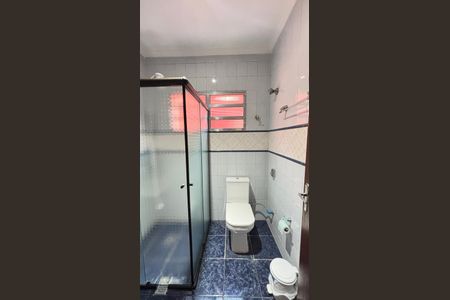 Casa à venda com 177m², 4 quartos e 2 vagas Casa à venda com 177m², 4 quartos e 2 vagasBanheiro Social