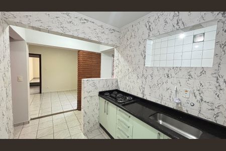 Casa à venda com 177m², 4 quartos e 2 vagas Casa à venda com 177m², 4 quartos e 2 vagasCozinha