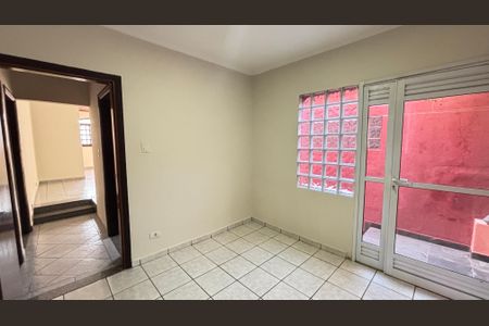 Casa à venda com 177m², 4 quartos e 2 vagas Casa à venda com 177m², 4 quartos e 2 vagasSala de Jantar