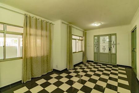 Casa à venda com 222m², 3 quartos e 3 vagasSala