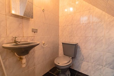 Casa à venda com 222m², 3 quartos e 3 vagasBanheiro de Serviço