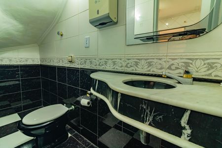 Casa à venda com 222m², 3 quartos e 3 vagasLavabo