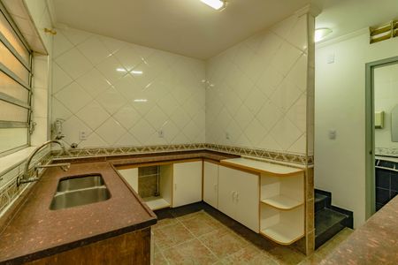 Casa à venda com 222m², 3 quartos e 3 vagasCozinha