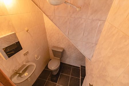 Casa à venda com 222m², 3 quartos e 3 vagasBanheiro de Serviço