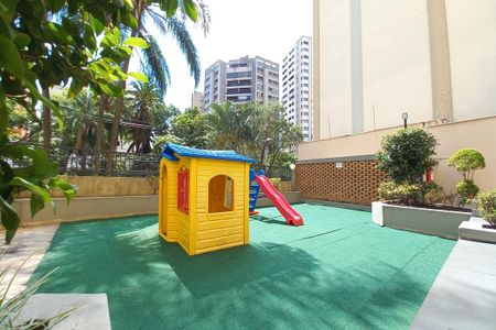 Apartamento à venda com 85m², 3 quartos e 1 vaga Apartamento à venda com 85m², 3 quartos e 1 vagaÁrea comum - Playground