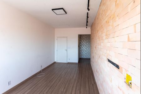 Apartamento à venda com 70m², 2 quartos e 1 vaga Apartamento à venda com 70m², 2 quartos e 1 vagaSala