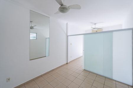 Studio para alugar com 48m², 1 quarto e 1 vaga Studio para alugar com 48m², 1 quarto e 1 vagaSala