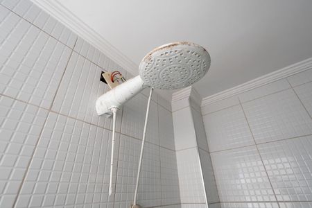 Studio para alugar com 48m², 1 quarto e 1 vaga Studio para alugar com 48m², 1 quarto e 1 vagaChuveiro