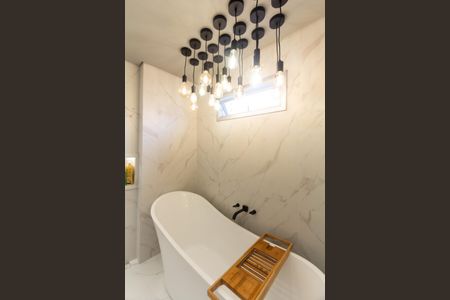 Apartamento para alugar com 90m², 2 quartos e 1 vaga Apartamento para alugar com 90m², 2 quartos e 1 vagaBanheiro da Suíte