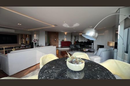 Apartamento à venda com 280m², 4 quartos e 4 vagas Apartamento à venda com 280m², 4 quartos e 4 vagasSala
