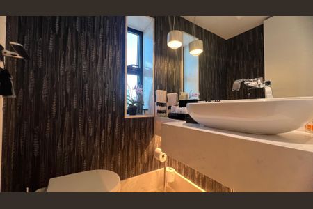 Apartamento à venda com 280m², 4 quartos e 4 vagas Apartamento à venda com 280m², 4 quartos e 4 vagasLavabo Sala