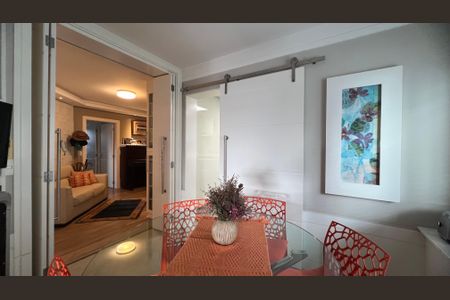 Apartamento à venda com 280m², 4 quartos e 4 vagas Apartamento à venda com 280m², 4 quartos e 4 vagasCopa
