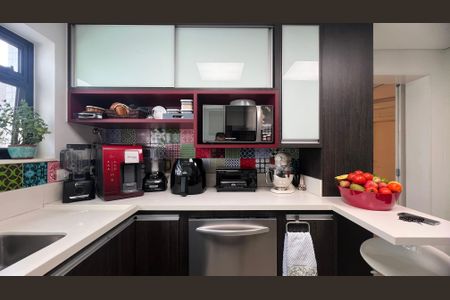 Apartamento à venda com 280m², 4 quartos e 4 vagas Apartamento à venda com 280m², 4 quartos e 4 vagasCozinha