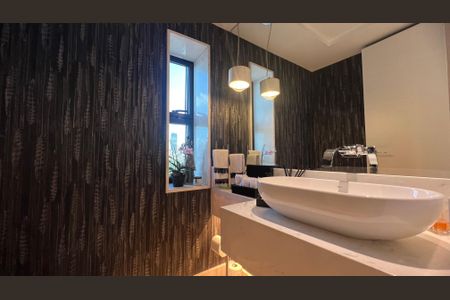 Apartamento à venda com 280m², 4 quartos e 4 vagas Apartamento à venda com 280m², 4 quartos e 4 vagasLavabo Sala