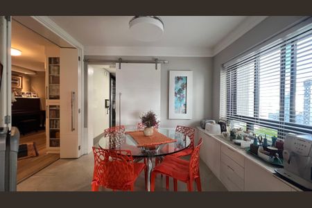 Apartamento à venda com 280m², 4 quartos e 4 vagas Apartamento à venda com 280m², 4 quartos e 4 vagasCopa