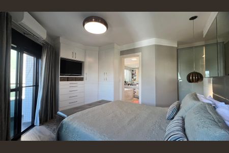 Apartamento à venda com 280m², 4 quartos e 4 vagas Apartamento à venda com 280m², 4 quartos e 4 vagasSuite 3