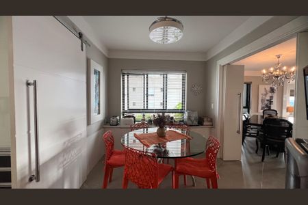 Apartamento à venda com 280m², 4 quartos e 4 vagas Apartamento à venda com 280m², 4 quartos e 4 vagasCopa
