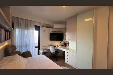 Apartamento à venda com 280m², 4 quartos e 4 vagas Apartamento à venda com 280m², 4 quartos e 4 vagasSuite 1