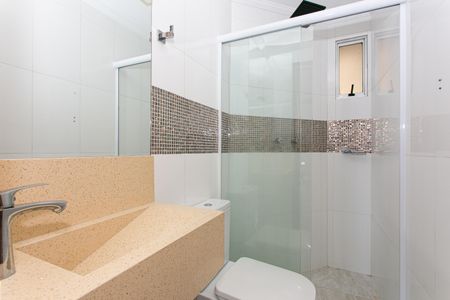 Apartamento à venda com 75m², 3 quartos e 1 vaga Apartamento à venda com 75m², 3 quartos e 1 vagaBanheiro Social