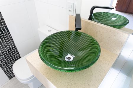 Apartamento à venda com 75m², 3 quartos e 1 vaga Apartamento à venda com 75m², 3 quartos e 1 vagaBanheiro da Suíte