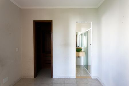 Apartamento à venda com 75m², 3 quartos e 1 vaga Apartamento à venda com 75m², 3 quartos e 1 vagaSuíte