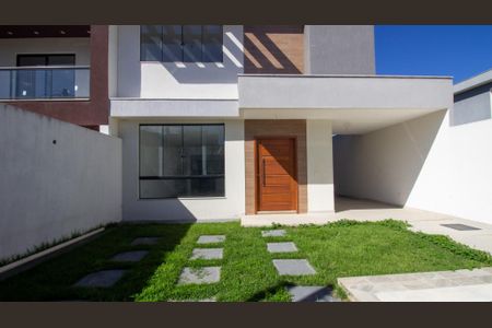 Casa à venda com 181m², 4 quartos e sem vaga Casa à venda com 181m², 4 quartos e sem vagaQuintal