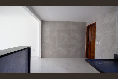 Casa à venda com 181m², 4 quartos e sem vaga Casa à venda com 181m², 4 quartos e sem vagaCozinha e Área de Serviço