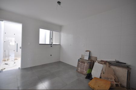 Casa à venda com 88m², 2 quartos e 2 vagasCozinha