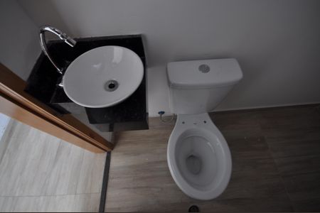 Casa à venda com 88m², 2 quartos e 2 vagasLavabo