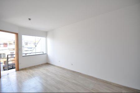 Casa à venda com 88m², 2 quartos e 2 vagasSala