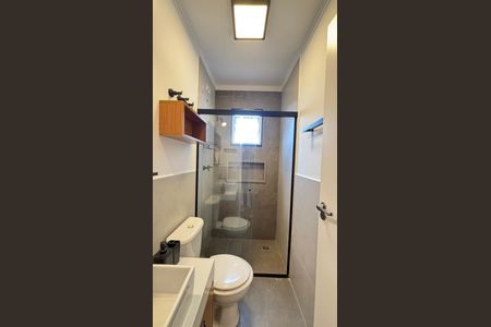 Apartamento à venda com 120m², 2 quartos e 2 vagas Apartamento à venda com 120m², 2 quartos e 2 vagasBanheiro da Suíte