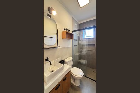 Apartamento à venda com 120m², 2 quartos e 2 vagas Apartamento à venda com 120m², 2 quartos e 2 vagasBanheiro da Suíte