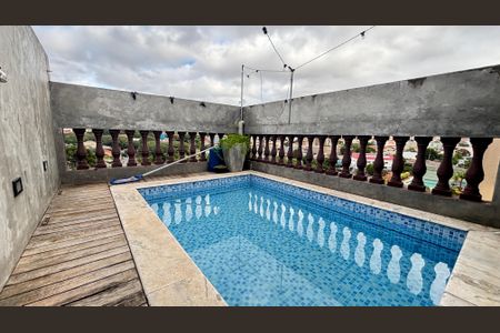 Apartamento à venda com 120m², 2 quartos e 2 vagas Apartamento à venda com 120m², 2 quartos e 2 vagasCobertura Piscina