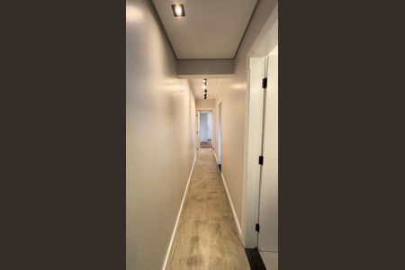 Apartamento à venda com 120m², 2 quartos e 2 vagas Apartamento à venda com 120m², 2 quartos e 2 vagasCorredor