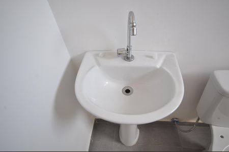 Casa à venda com 88m², 2 quartos e 2 vagasBanheiro da Suíte 1