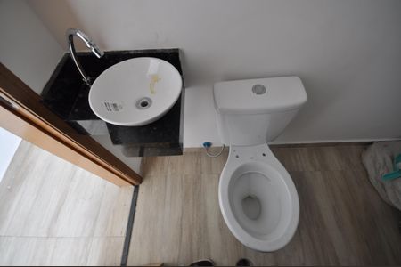 Casa à venda com 88m², 2 quartos e 2 vagasLavabo Sala